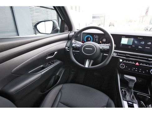 Certified 2026 Hyundai Santa Cruz SEL FWD image 10