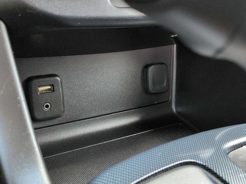 Used 2018 Chevrolet Colorado Z71 AWD/4WD image 31