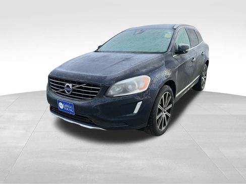 Used 2015 Volvo XC60 T6 w/ Proximity Package image 3