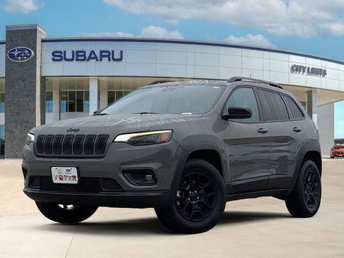 Used 2022 Jeep Cherokee Latitude image 1