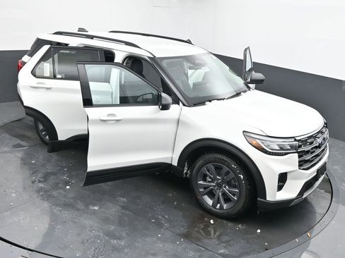 New 2026 Ford Explorer Active w/ Active Comfort Package image 58