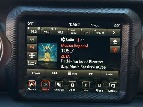 Used 2021 Jeep Wrangler Unlimited Rubicon w/ Dual Top Group image 23