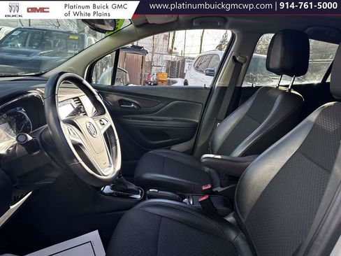 Used 2022 Buick Encore Preferred w/ Safety Package image 14