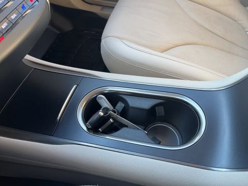 Used 2018 Lincoln MKC Reserve w/ Lincoln MKC Climate Package image 24