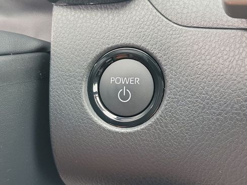 Used 2026 Toyota Camry SE FWD image 30