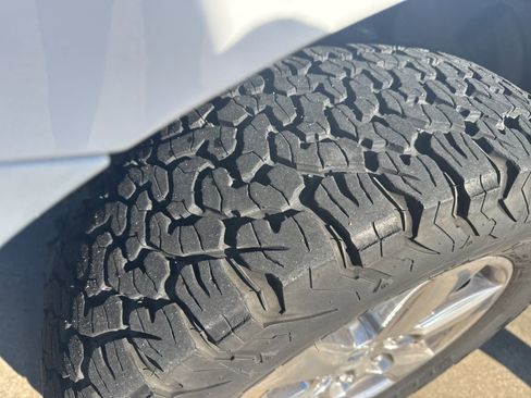 Used 2018 Ford F150 XLT w/ Equipment Group 302A Luxury image 10