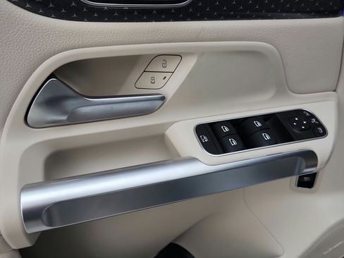 Certified 2026 Mercedes-Benz GLB 250 image 29