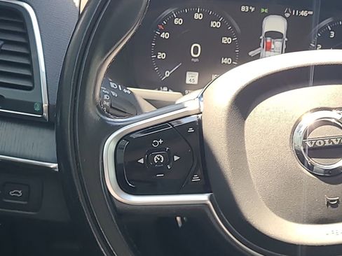 Used 2020 Volvo XC90 T5 Momentum w/ Protection Package Premier FWD image 21