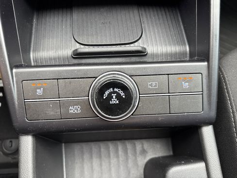 Used 2025 Hyundai Kona SEL image 28