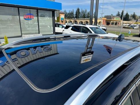 Used 2024 GMC Terrain Denali image 5