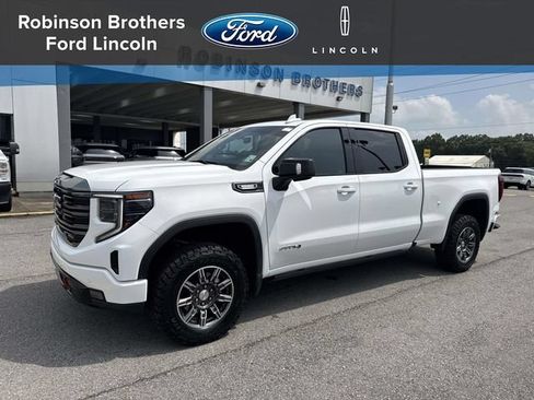 Used 2024 GMC Sierra 1500 AT4 w/ Technology Package AWD/4WD image 1