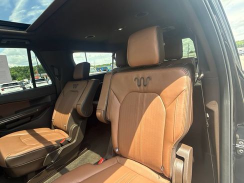 Used 2024 Ford Expedition Max King Ranch RWD image 27