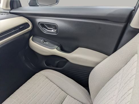 Used 2025 Honda HR-V LX image 20