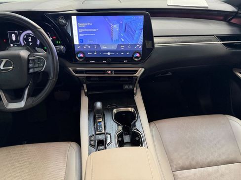 Used 2023 Lexus RX 350 w/ Accessory Package (Z1) AWD/4WD image 37
