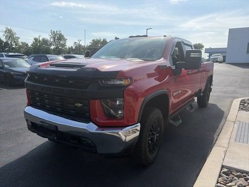 Used 2022 Chevrolet Silverado 2500 W/T AWD/4WD image 9
