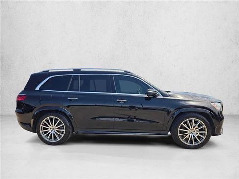 Used 2024 Mercedes-Benz GLS 450 4MATIC image 4