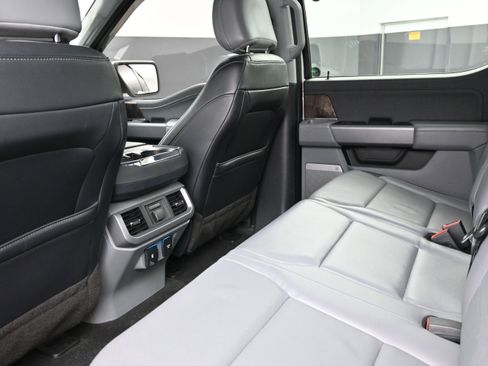 Used 2021 Ford F150 Lariat w/ Equipment Group 502A High AWD/4WD image 21