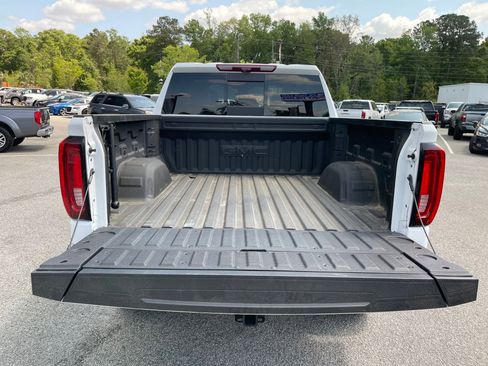 Used 2025 GMC Sierra 1500 AT4X image 22