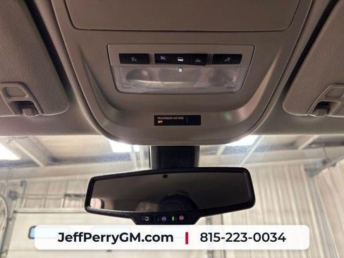 Used 2017 Chevrolet Colorado Z71 AWD/4WD image 21