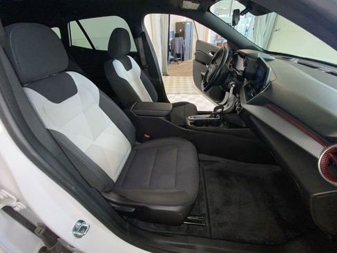 Used 2024 Chevrolet Trax RS w/ Driver Confidence Package FWD image 37
