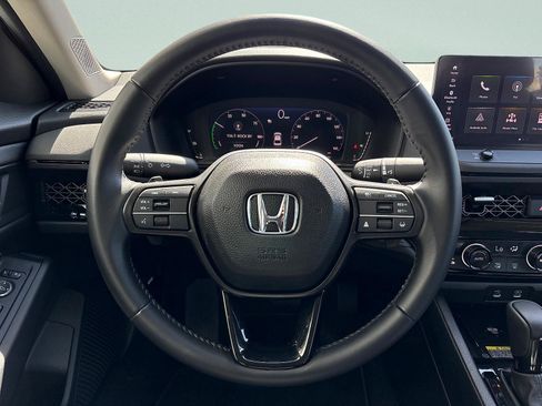 Certified 2025 Honda Accord EX-L image 17