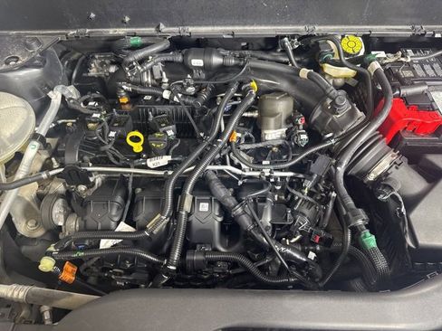 Certified 2022 Ford Maverick XLT w/ Equipment Group 300A Standard image 9