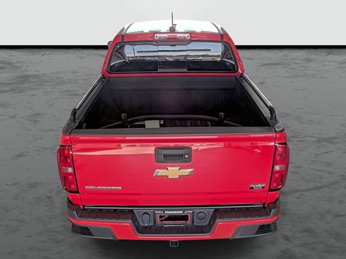 Used 2016 Chevrolet Colorado Z71 AWD/4WD image 3