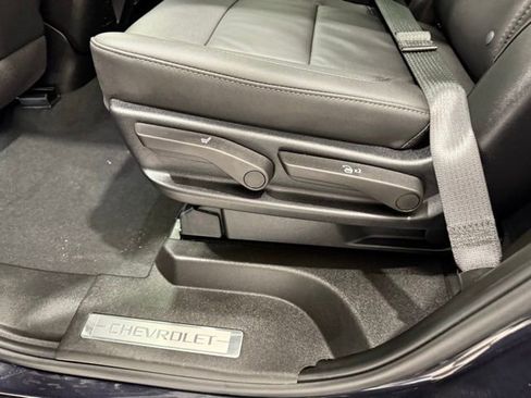 Used 2025 Chevrolet Tahoe Z71 w/ Z71 Off-Road Package image 20