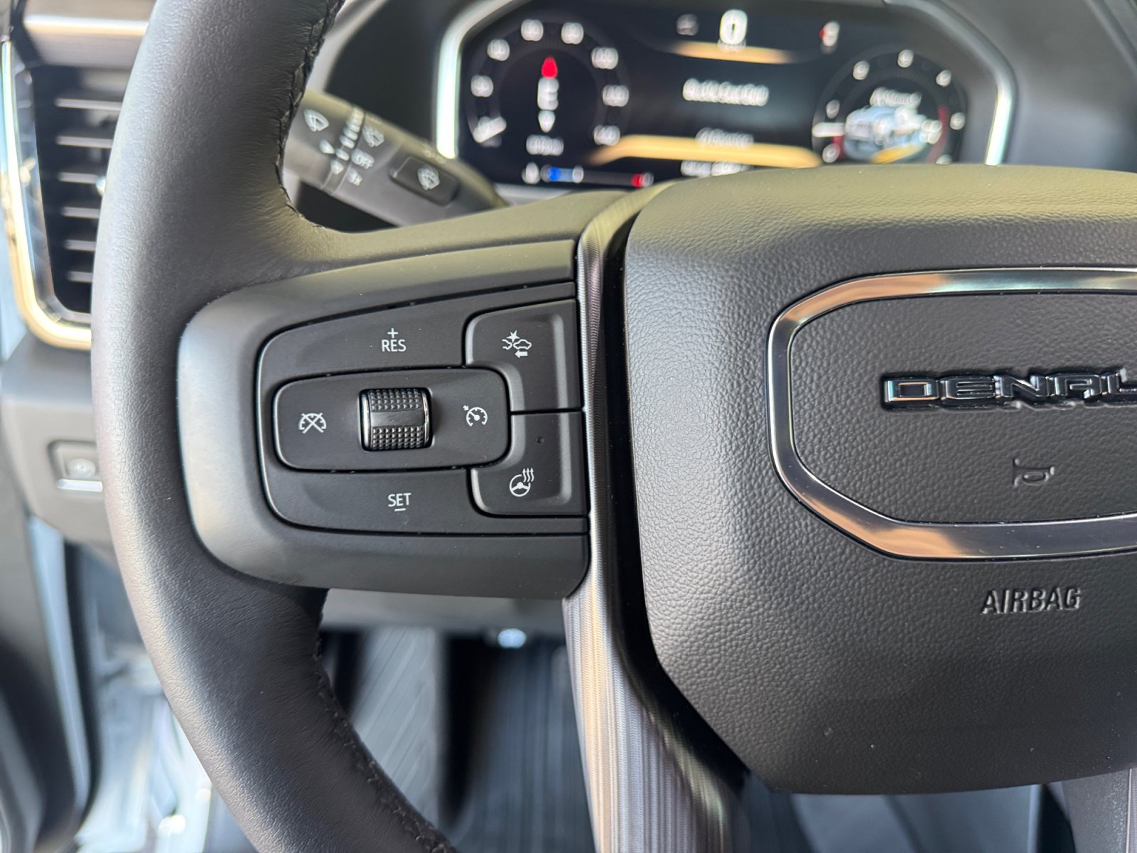 Used 2026 GMC Sierra 2500 Denali Ultimate AWD/4WD image 17