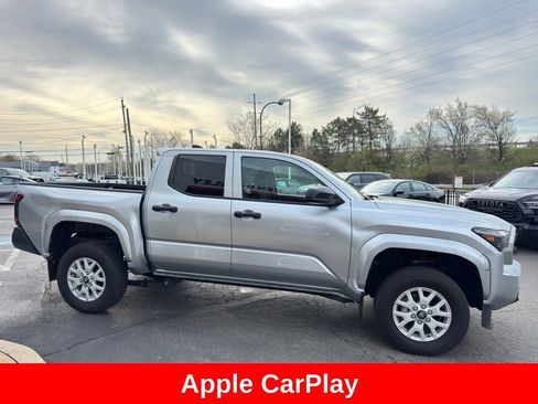 Used 2024 Toyota Tacoma SR image 9