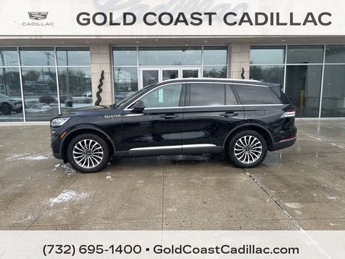 Used 2023 Lincoln Aviator AWD w/ Premium Package image 2