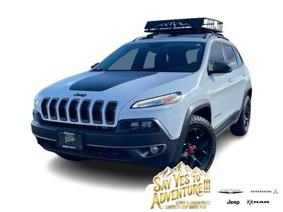 Used 2018 Jeep Cherokee Trailhawk w/ Comfort/Convenience Group
