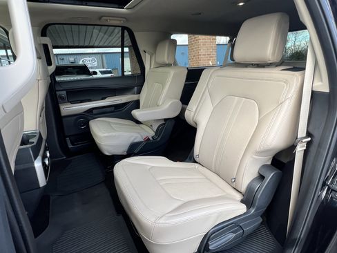 Used 2023 Ford Expedition Max Limited image 22