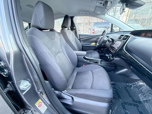 Used 2021 Toyota Prius Prime LE image 24