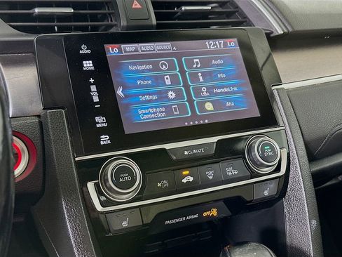 Used 2016 Honda Civic Touring image 13