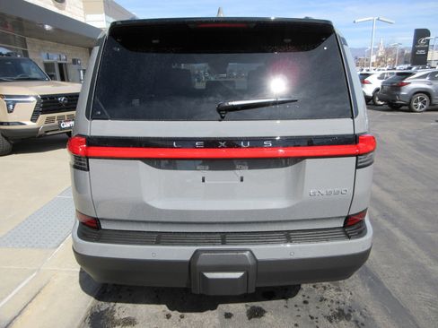 Used 2026 Lexus GX 550 w/ Cold Area Package image 7