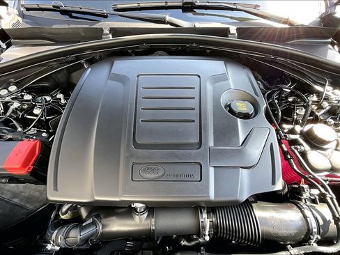New 2026 Land Rover Range Rover Velar Dynamic SE AWD/4WD image 11