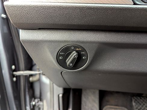 Used 2020 Volkswagen Jetta R-Line image 14