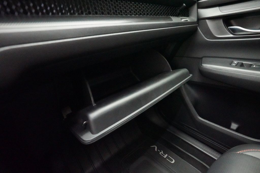 Certified 2025 Honda CR-V Sport-L image 29