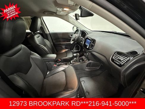 Used 2019 Jeep Compass Latitude FWD image 24