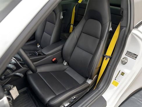 Used 2019 Porsche 911 Turbo S image 24