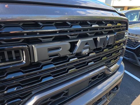 New 2026 RAM 3500 Limited AWD/4WD image 32