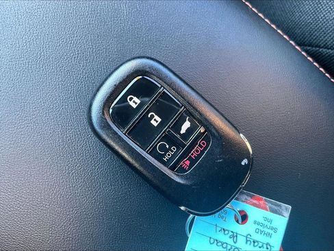 Used 2023 Honda HR-V Sport image 10