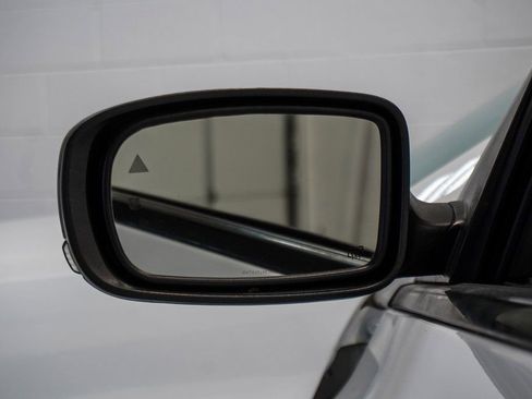 Used 2023 Chrysler 300 S image 43