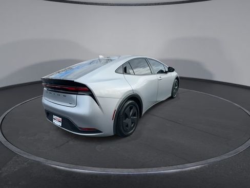 Used 2024 Toyota Prius LE image 14