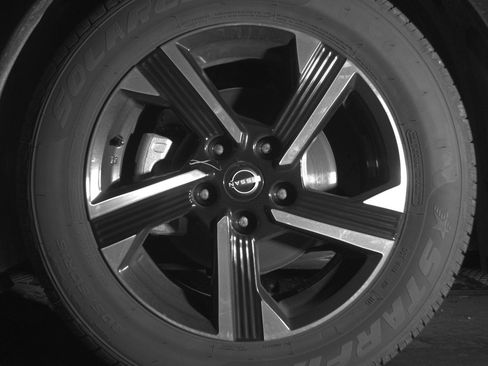 Used 2025 Nissan Sentra SV FWD image 12