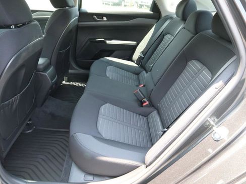 New 2025 Kia K5 LXS FWD image 10