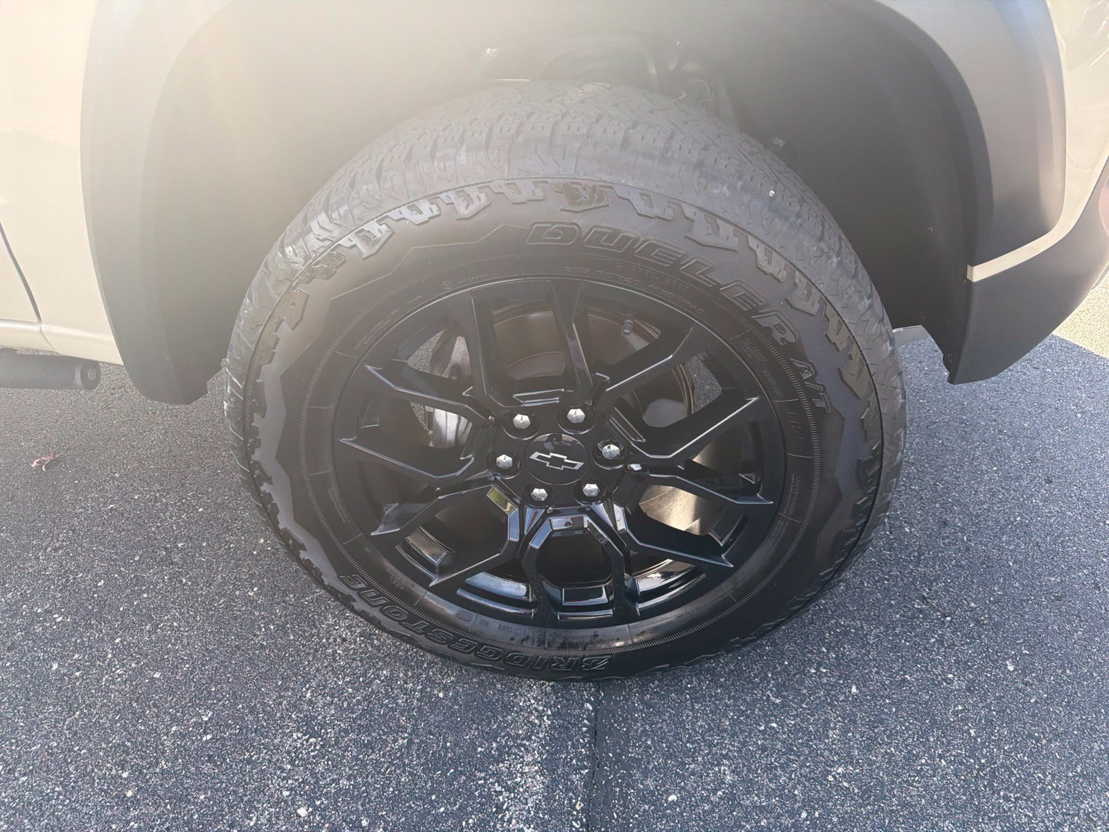 Used 2024 Chevrolet Colorado Trail Boss w/ LPO, Dark Essentials Package AWD/4WD image 31