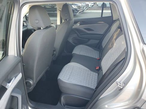 Certified 2025 Volkswagen Tiguan S image 9