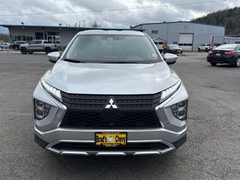 Used 2024 Mitsubishi Eclipse Cross AWD image 2